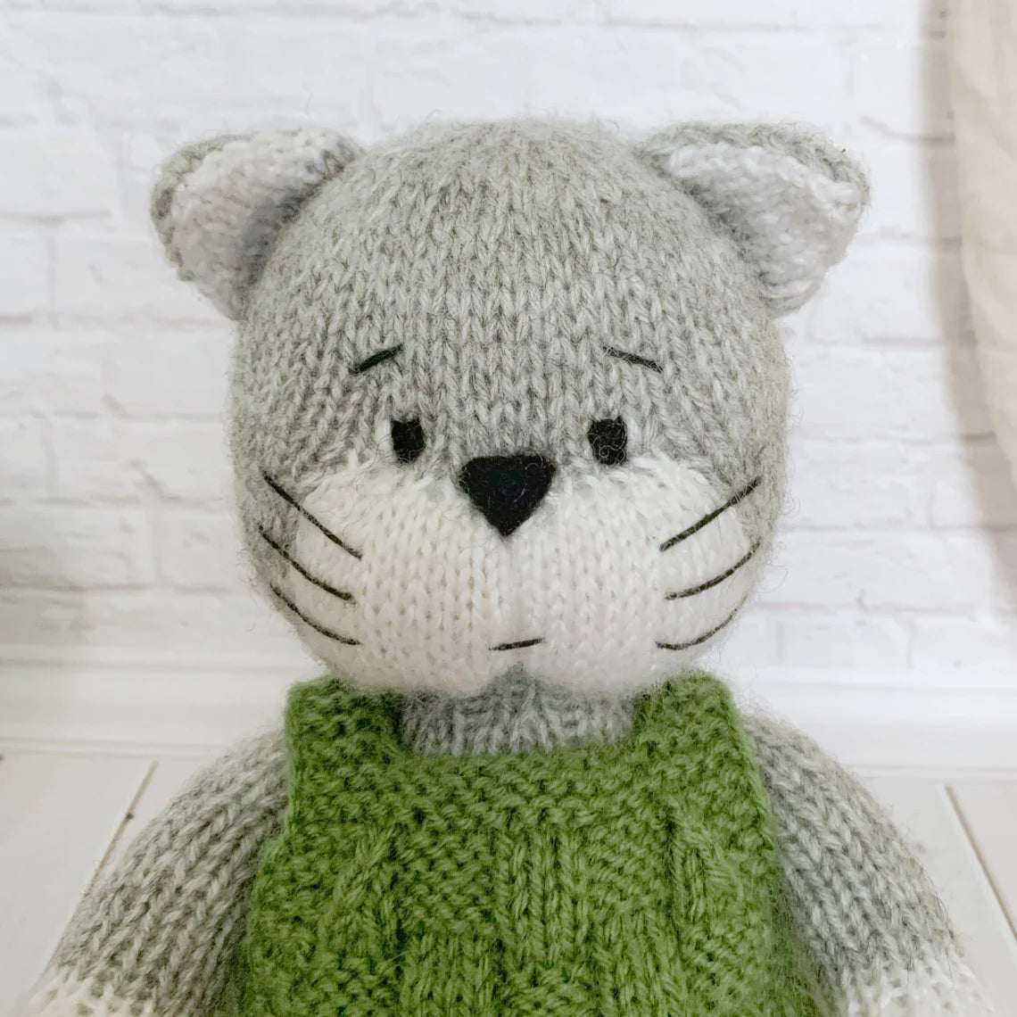Milo the Cat Knitting Pattern