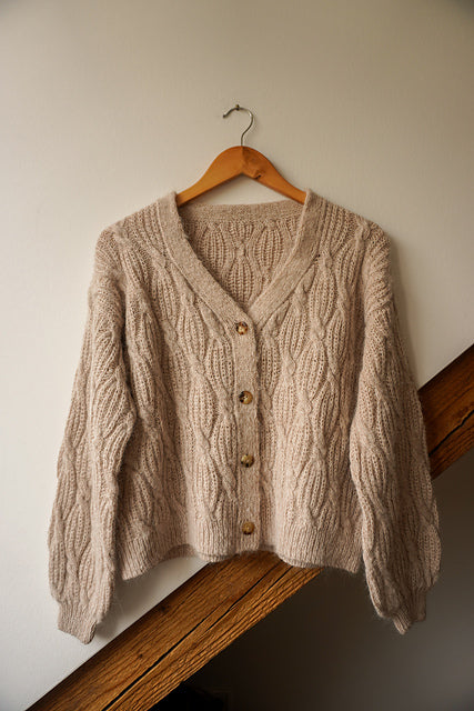 Elegant Cardigan Knitting Pattern