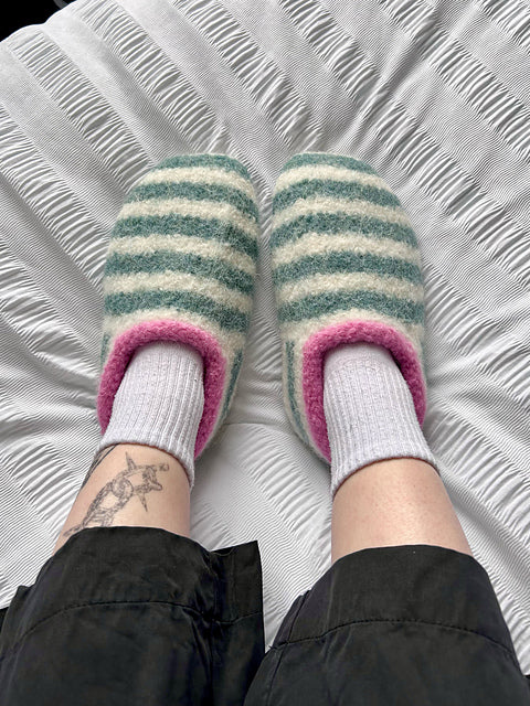Cozy Slippers Knitting Pattern