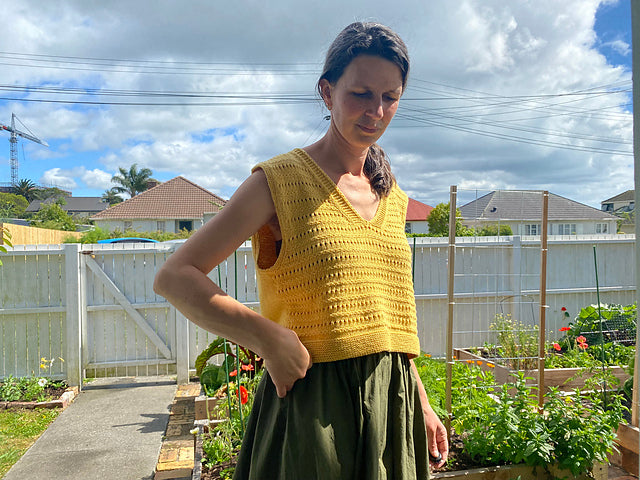 Textured V-Neck Vest Knitting Pattern
