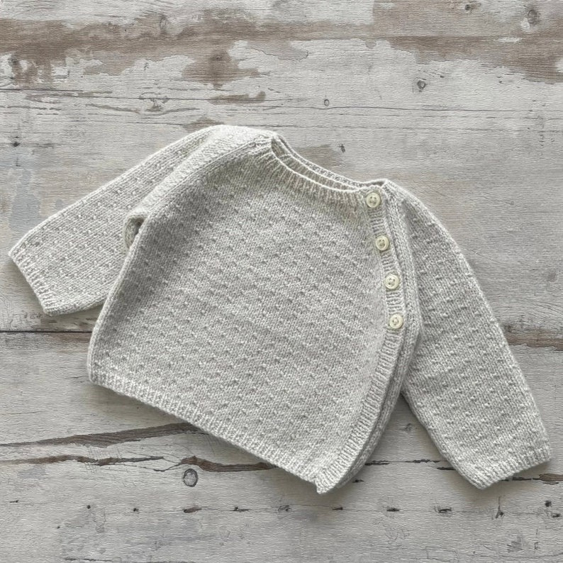 Overlap Raglan Baby Cardigan Knitting Pattern