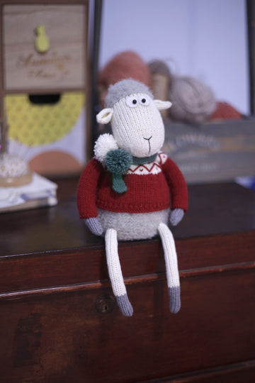 Christmas Sheep Knitting Pattern