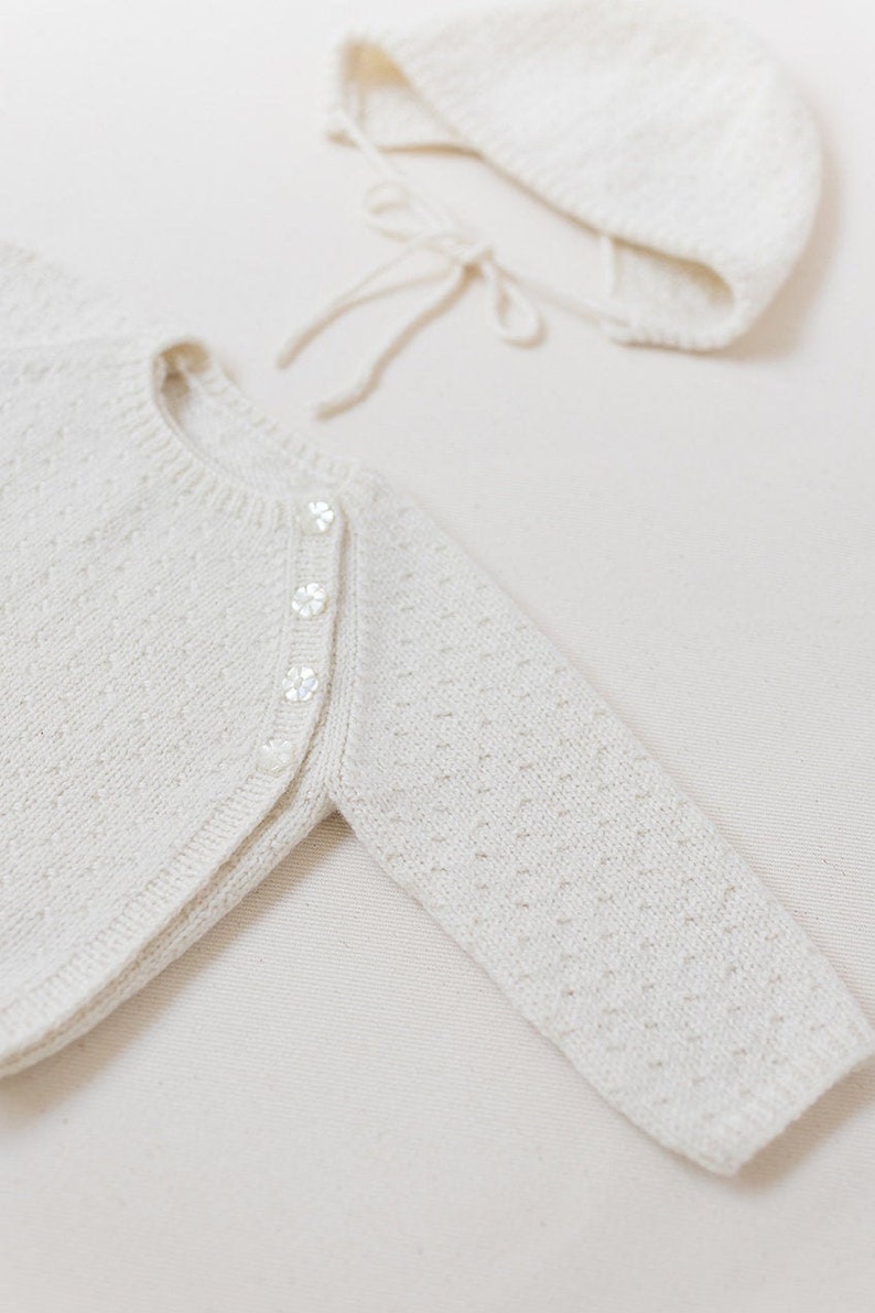 Overlap Raglan Baby Cardigan Knitting Pattern