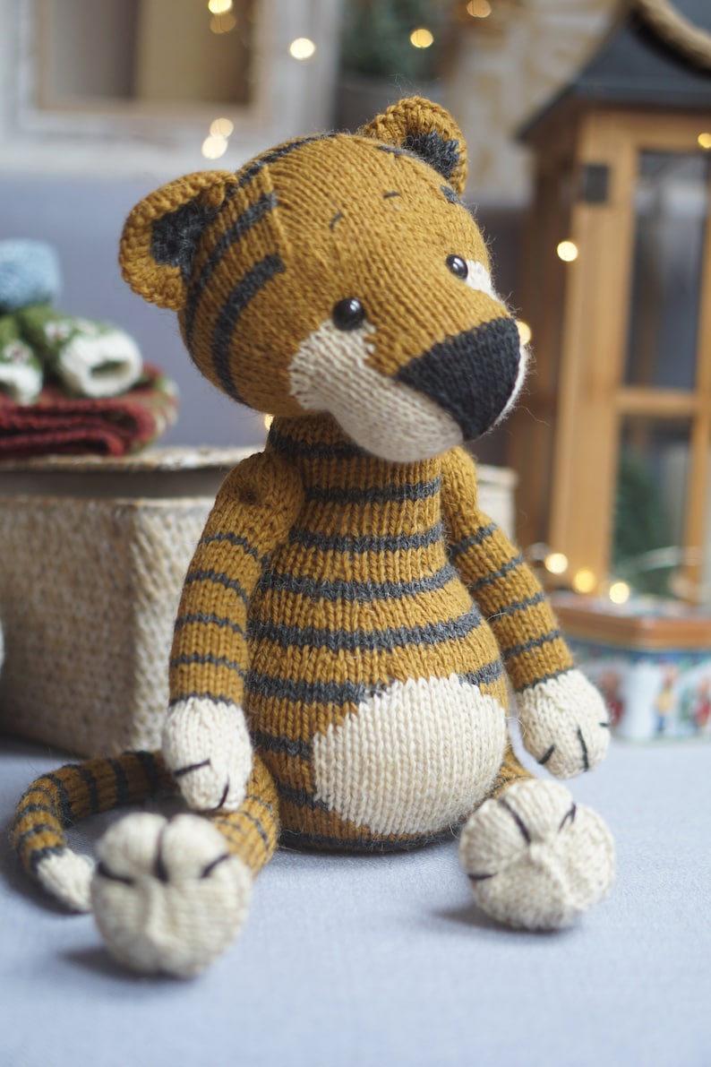 Tiger Family Knitting Pattern