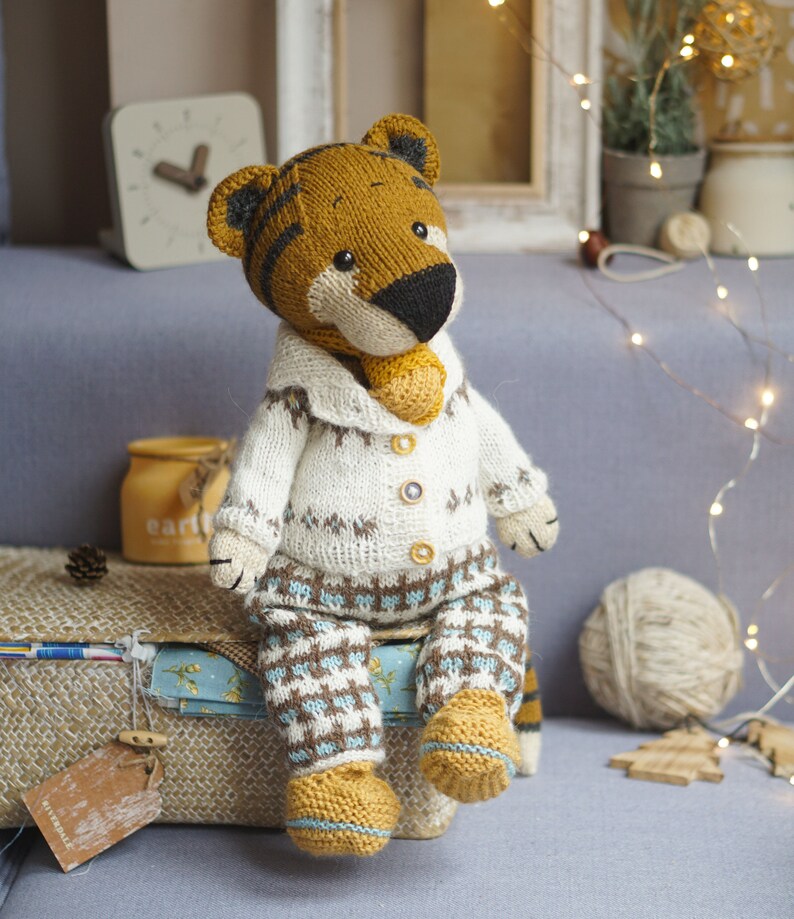 Tiger Family Knitting Pattern