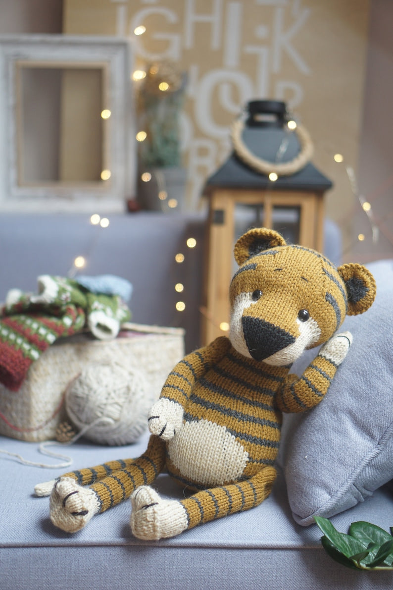 Tiger Family Knitting Pattern
