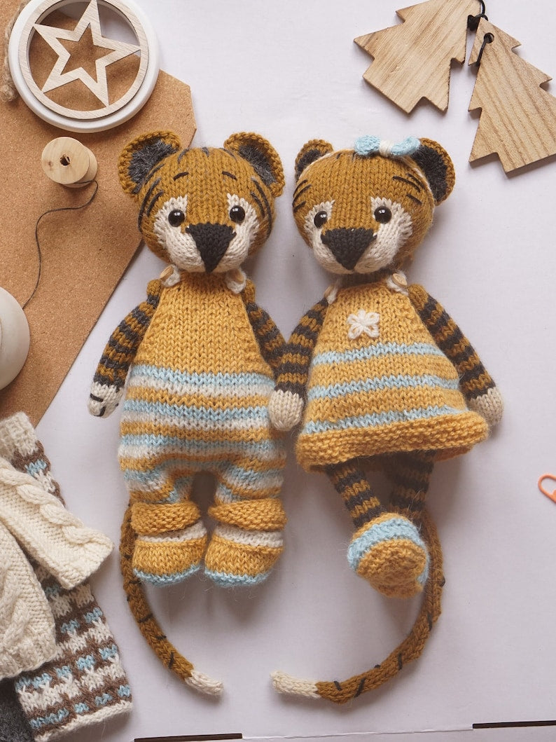 Tiger Family Knitting Pattern