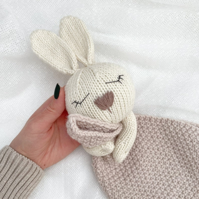 Bunny Comforter Knitting Pattern