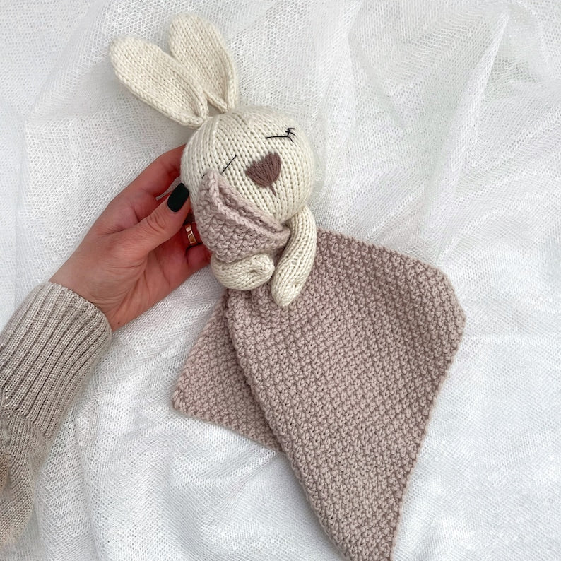 Bunny Comforter Knitting Pattern