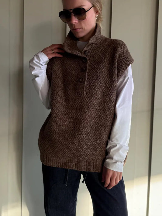 High Collar Vest Knitting Pattern
