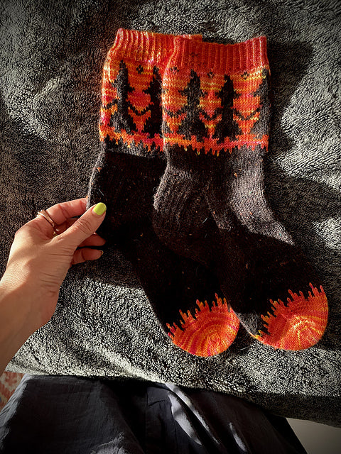 Spooky Socks Knitting Pattern