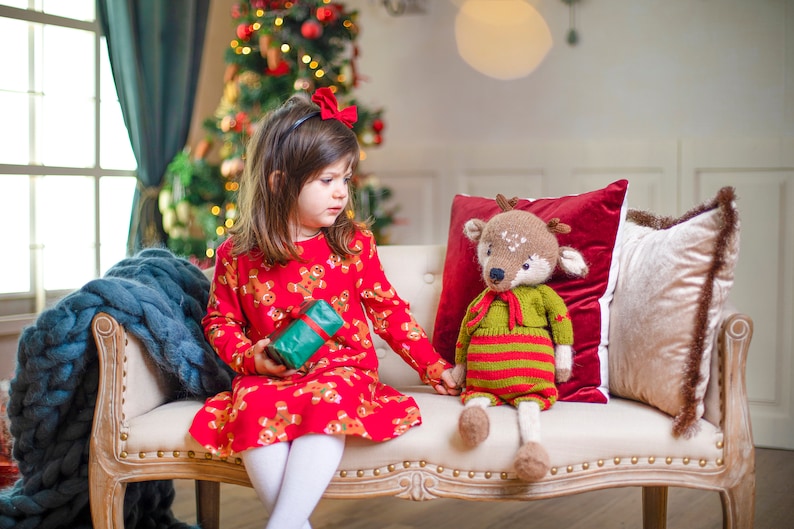 Christmas Reindeer Knitting Pattern