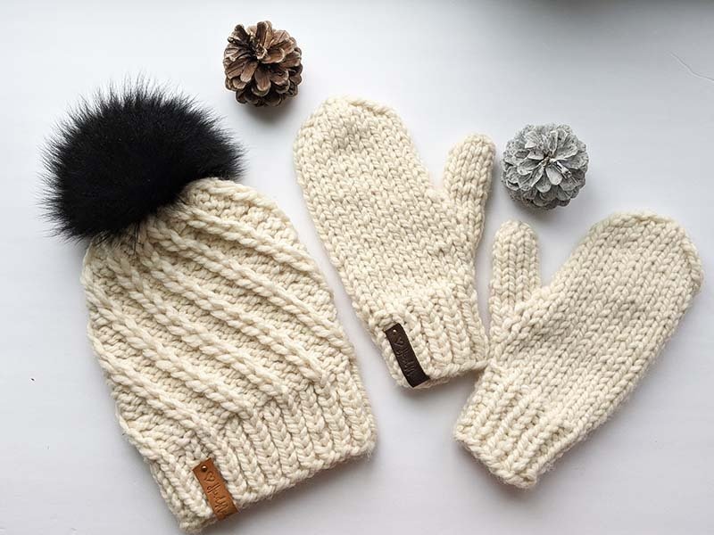 Family Set Mittens Knitting Pattern
