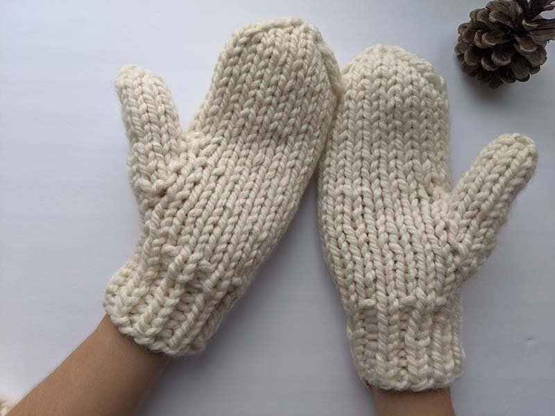 Family Set Mittens Knitting Pattern