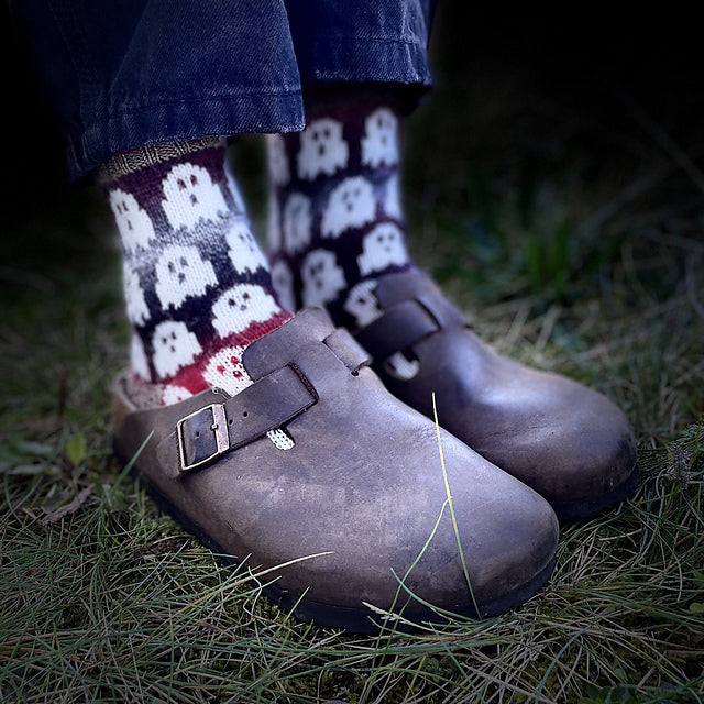 Spooky Socks Knitting Pattern