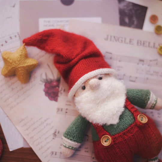 Santa Claus with Star Hat Knitting Pattern
