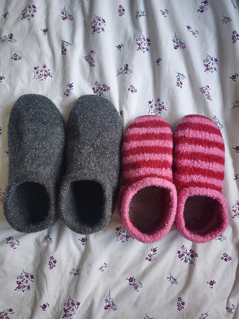 Striped Slippers Knitting Pattern