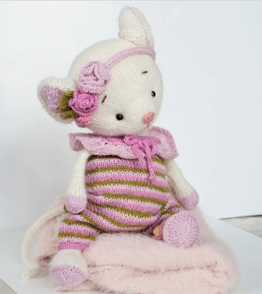 Girl Mouse Clothes Pattern
