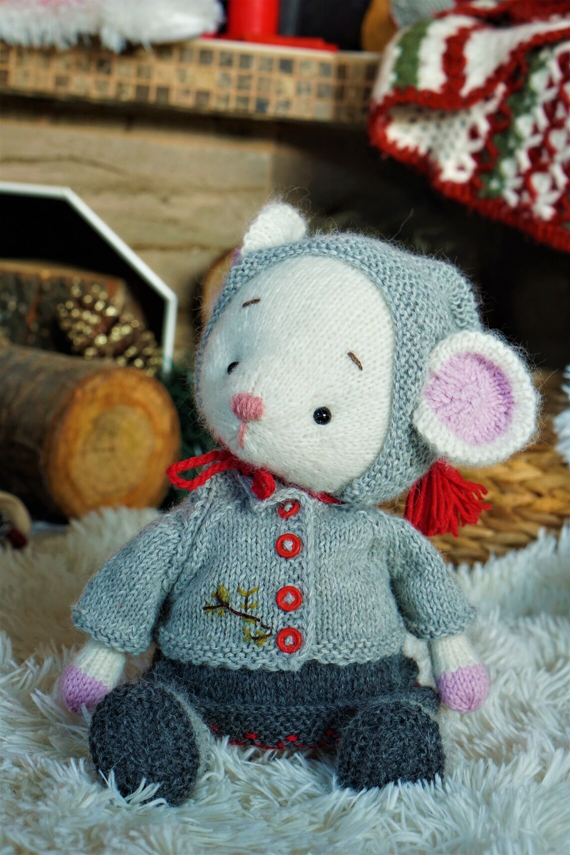 Mouse Christmas Clothes Knitting Pattern