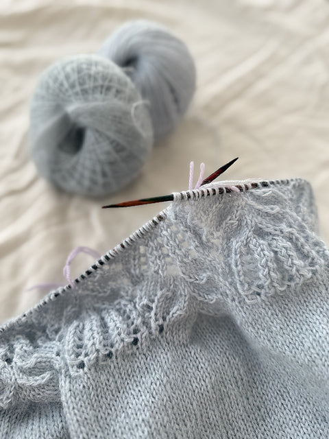 Lace Hem Balloon Sleeve Sweater Knitting Pattern