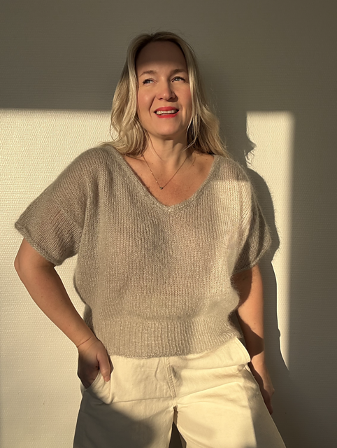 V Neck Blouse Knitting Pattern