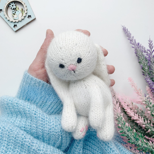 Little Bunny Knitting Pattern