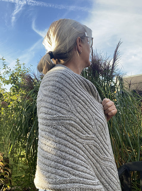 Reversible Ribbed Wrap Knitting Pattern