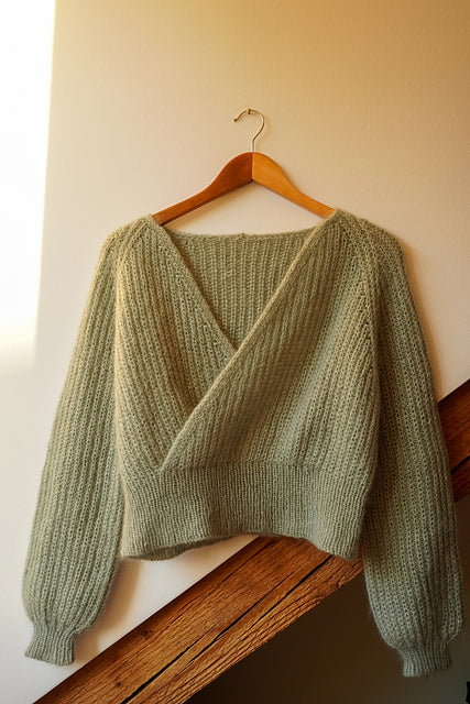 Top-Down Blouse Knitting Pattern