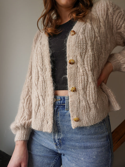 Elegant Cardigan Knitting Pattern
