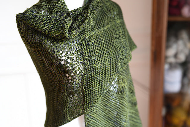 Leaf Shape Lace Shawl Knitting Pattern