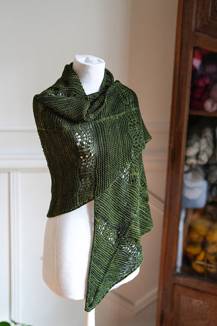 Leaf Shape Lace Shawl Knitting Pattern