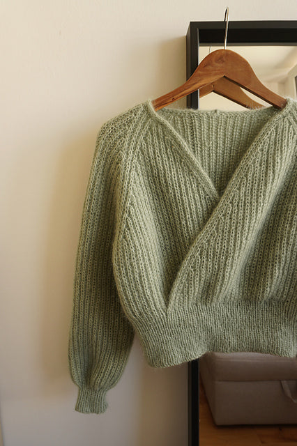 Top-Down Blouse Knitting Pattern