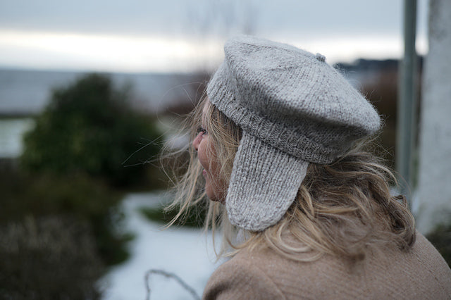 Flapper Bonnet Knitting Pattern