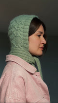 Cable Tie Bonnet Knitting Pattern