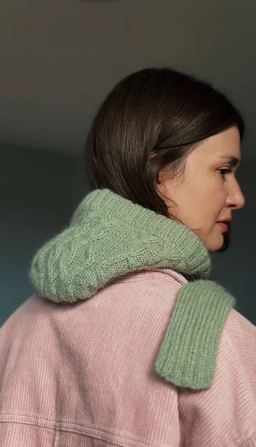 Cable Tie Bonnet Knitting Pattern