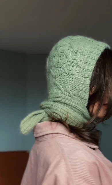 Cable Tie Bonnet Knitting Pattern