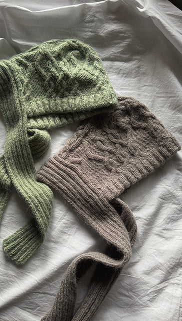Cable Tie Bonnet Knitting Pattern