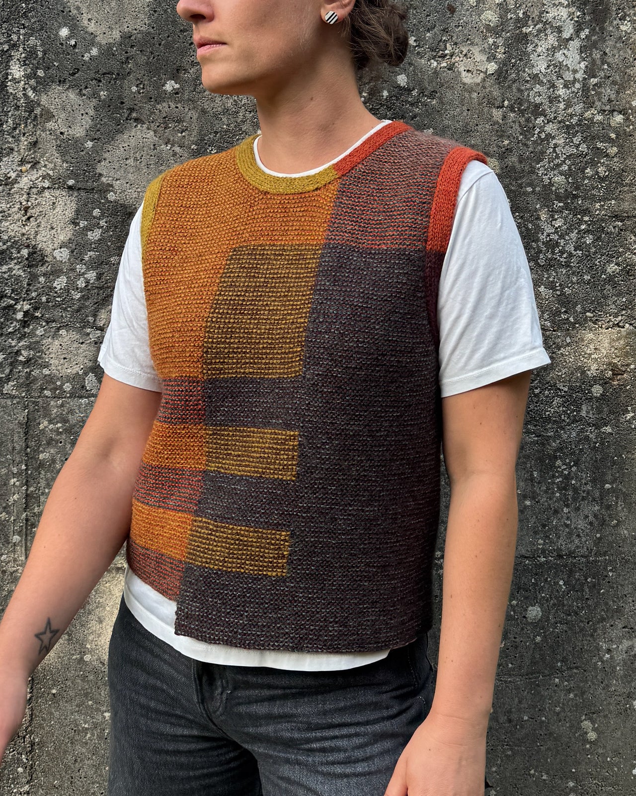 Colorblock Vest Knitting Pattern