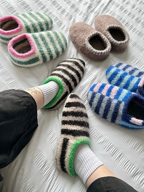 Cozy Slippers Knitting Pattern