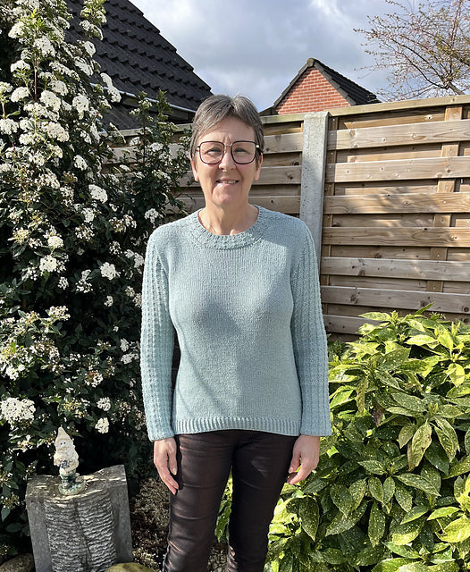 Textured Sleeve Sweater Knitting Pattern