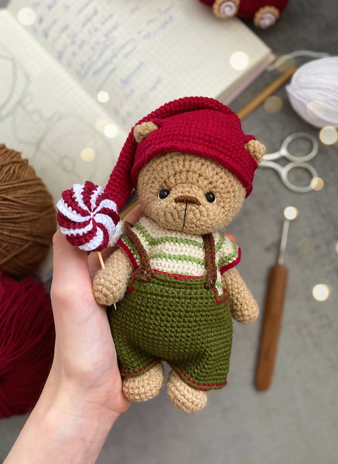 Candy bear Crochet Pattern + Gingerbread train