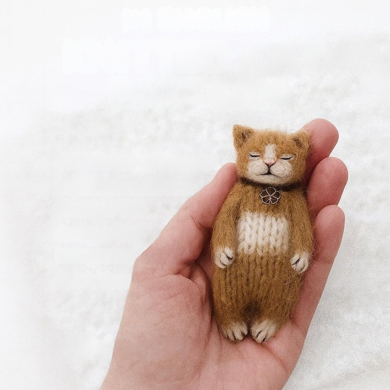 Kitten in Bunny Suit Knitting Pattern