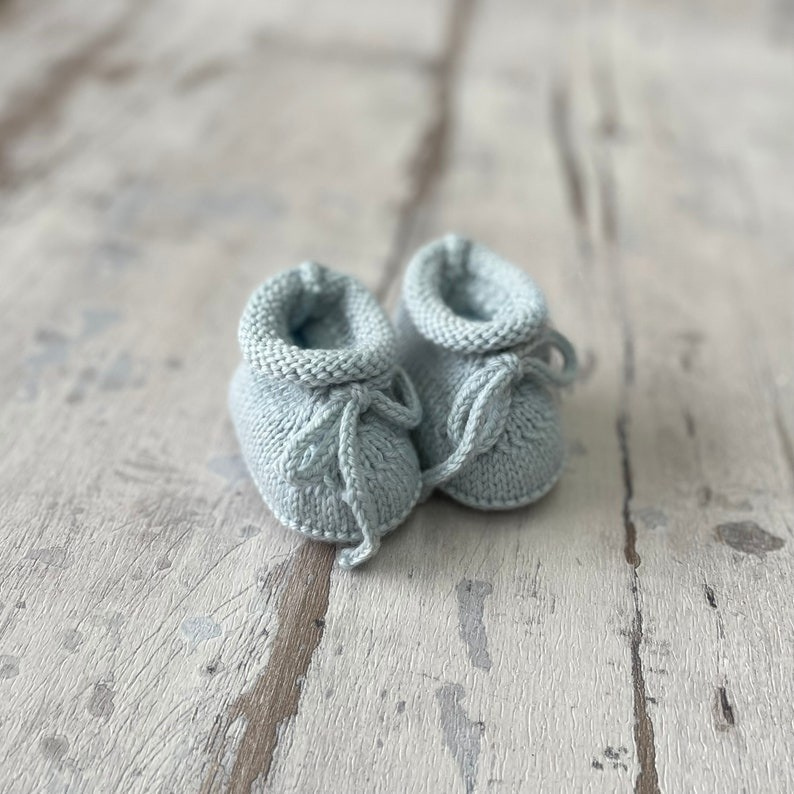 Baby Booties Knitting Pattern