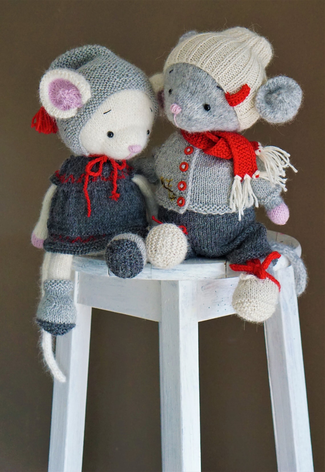 Mouse Christmas Clothes Knitting Pattern