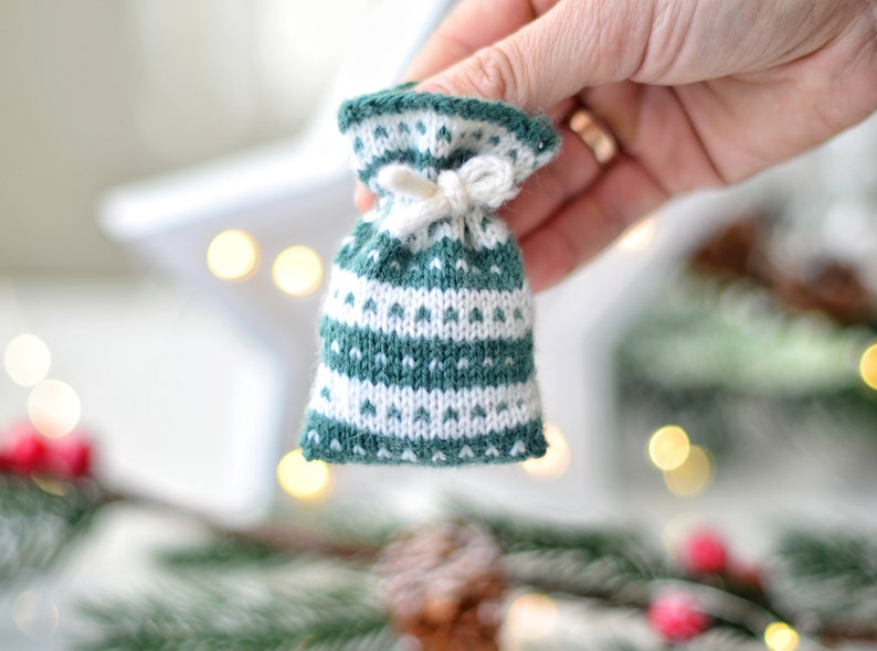 Christmas Mini Bag Knitting Pattern