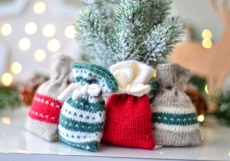 Christmas Mini Bag Knitting Pattern