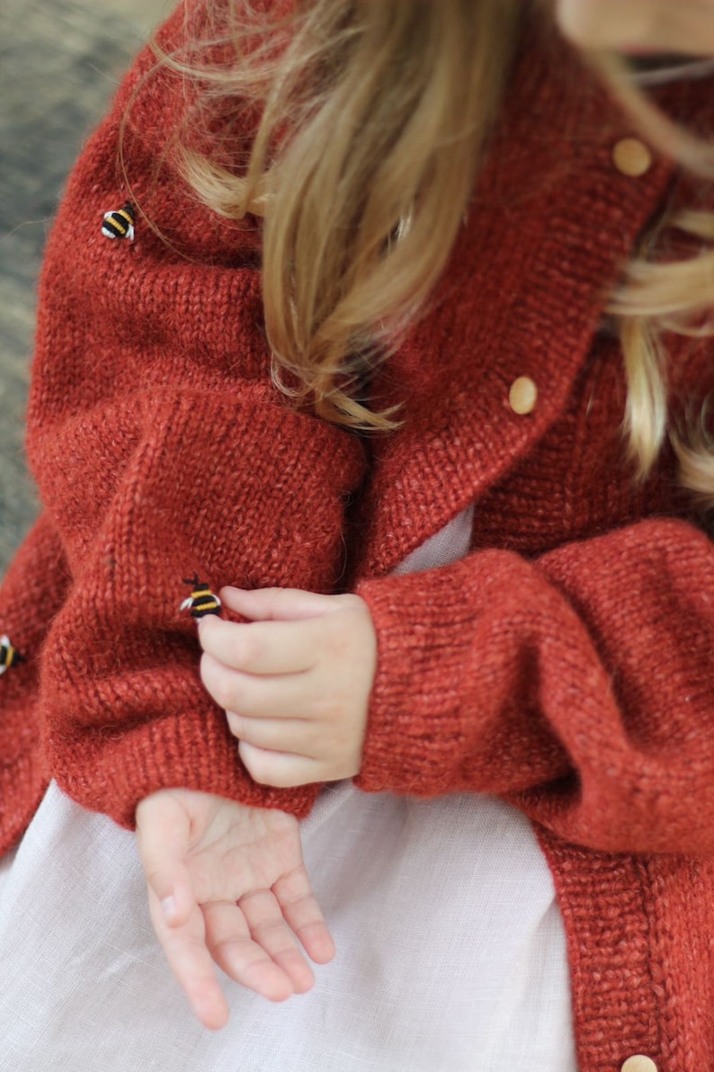 Bee Cardigan Knitting Pattern