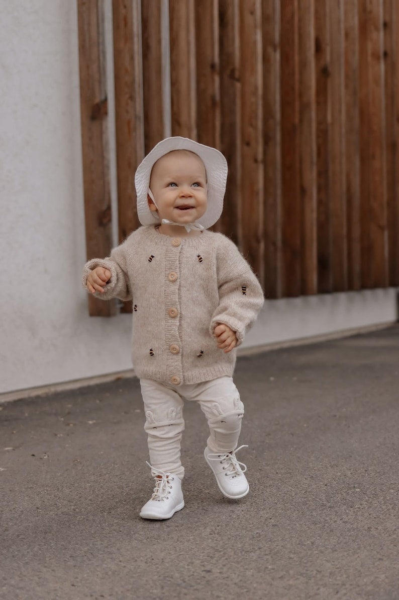 Bee Cardigan Knitting Pattern