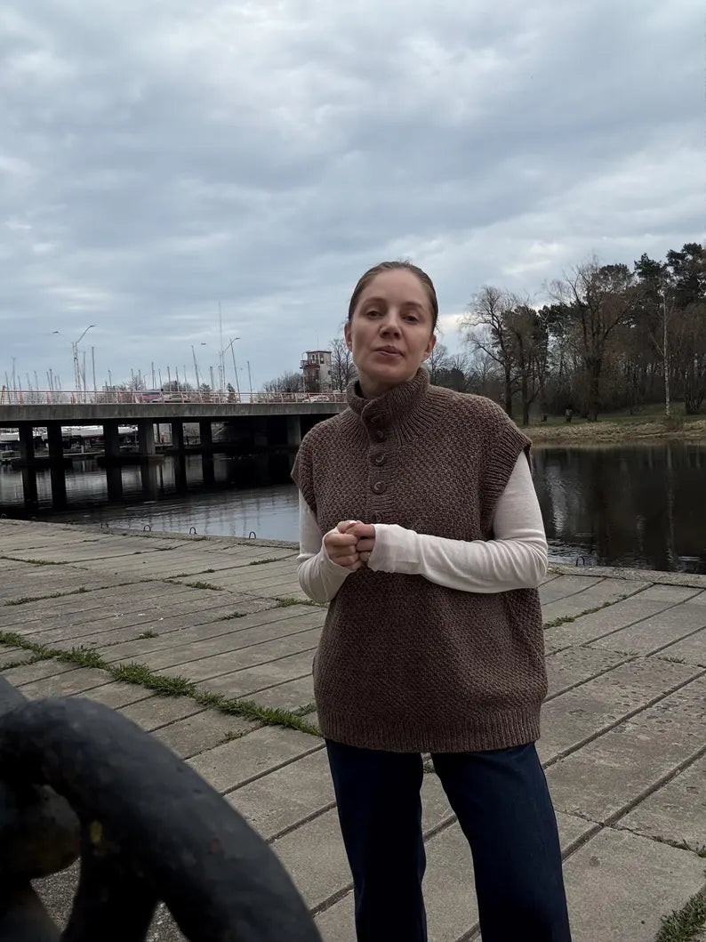 High Collar Vest Knitting Pattern