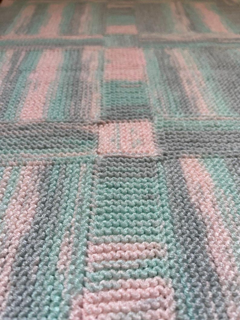 Reversible Seamless Quad knitting Pattern